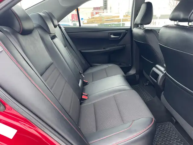 2017 Toyota Camry SE : Low Mileage - Photo 10