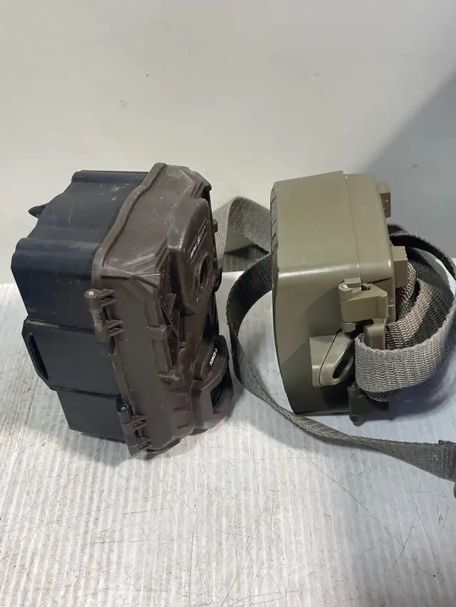 2 Spypoint Trail Camera - Photo 8