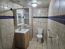 ALL INCLUSIVE CLEAN, QUIET 2 BEDROOMS APT. SINGLE OR COUPLE. - Photo 2