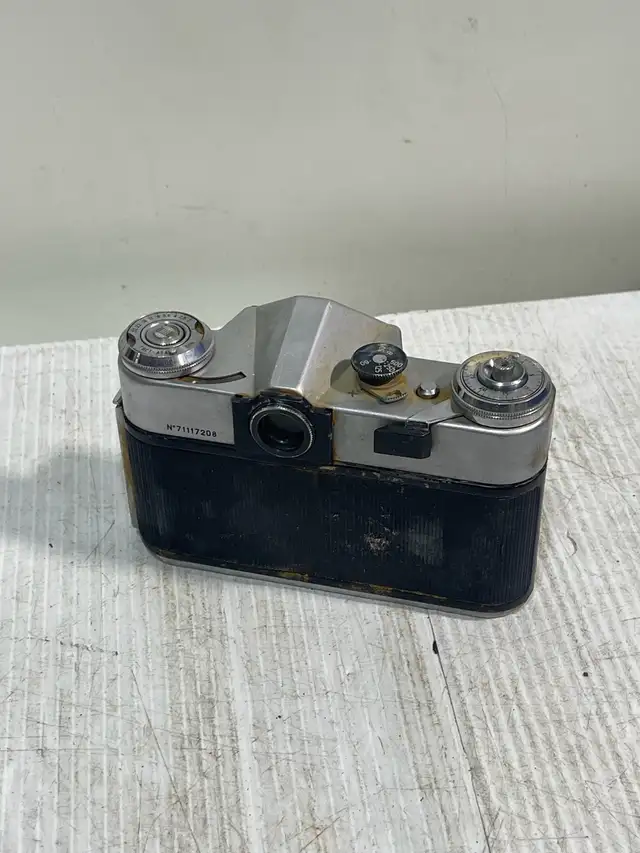 Vintage Zenit-E Camera - Photo 2