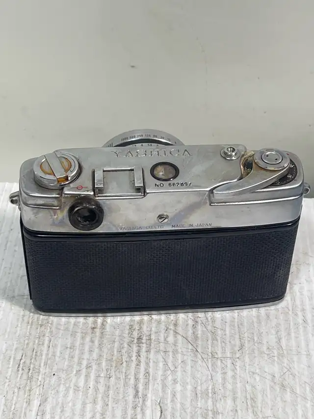Yashica Electro 35 - Photo 5