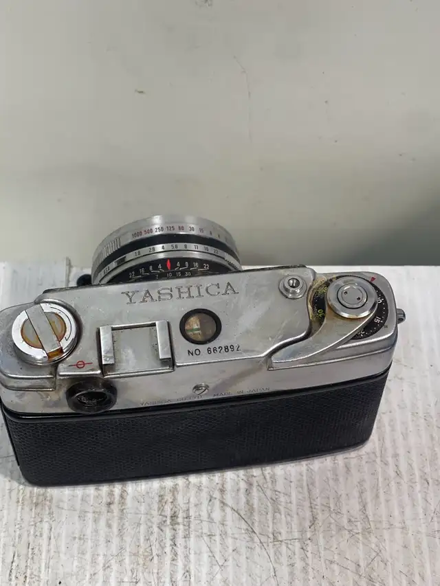 Yashica Electro 35 - Photo 6