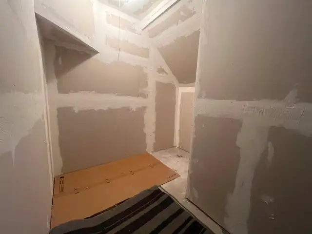 Coventry Hills Legal Basement for $950 / 1 BD 1 Bath - Photo 9