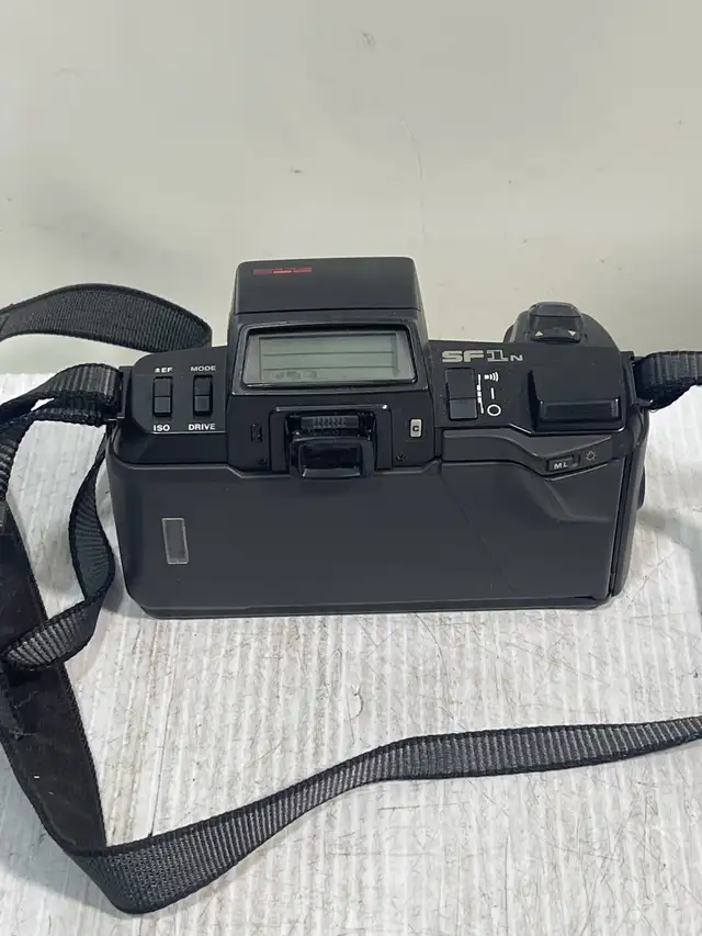 Pentax SF1n Camera - Photo 6
