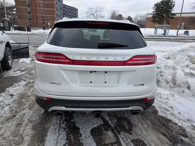 2015 Lincoln MKC AWD 4dr - Photo 4