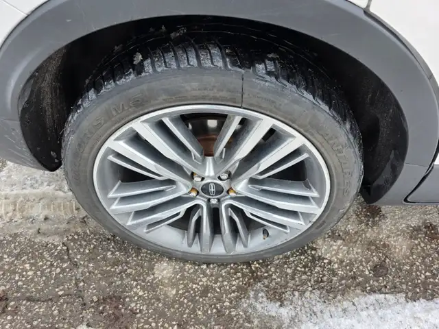 2015 Lincoln MKC AWD 4dr - Photo 9