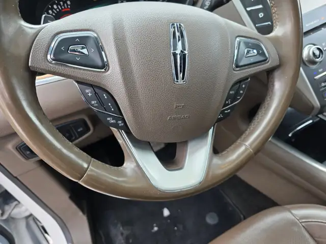 2015 Lincoln MKC AWD 4dr - Photo 13