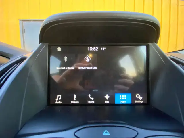 2016 Ford Escape SE - HEATED SEATS, BLUETOOTH, CRUISE CONTROL - Photo 15