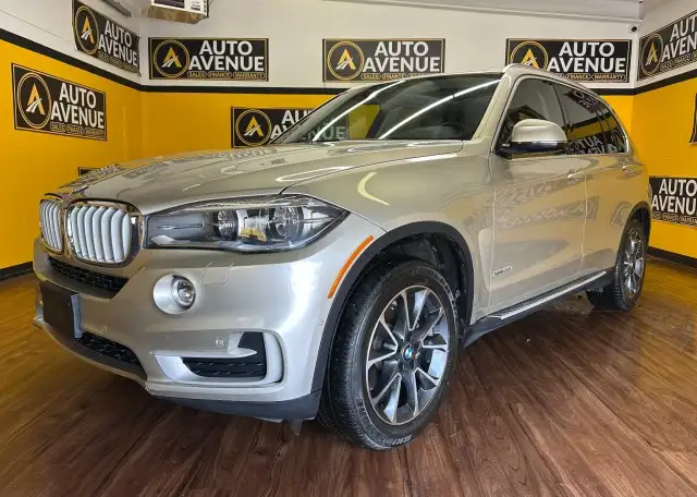 2015 BMW X5 xDrive35i - 7 SEATS! PANORAMA ROOF! LOW MILEAGE!