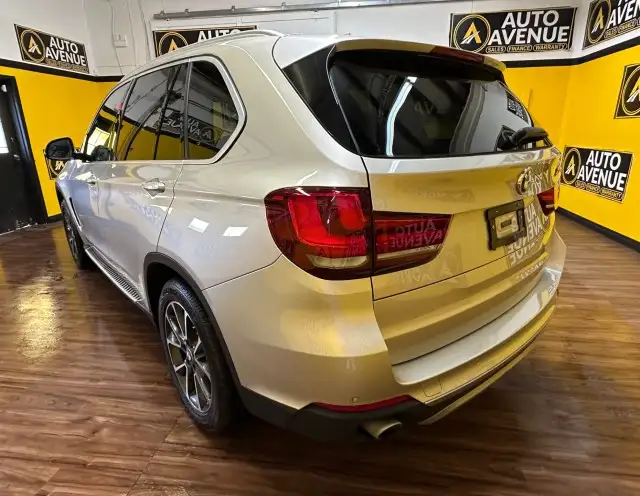 2015 BMW X5 xDrive35i - 7 SEATS! PANORAMA ROOF! LOW MILEAGE! - Photo 3