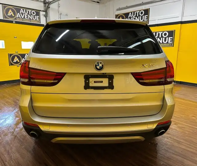 2015 BMW X5 xDrive35i - 7 SEATS! PANORAMA ROOF! LOW MILEAGE! - Photo 4