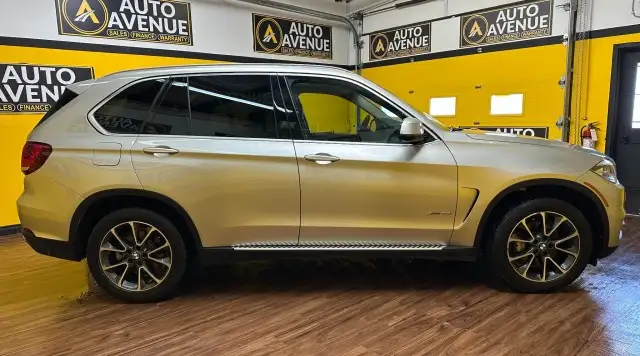 2015 BMW X5 xDrive35i - 7 SEATS! PANORAMA ROOF! LOW MILEAGE! - Photo 6