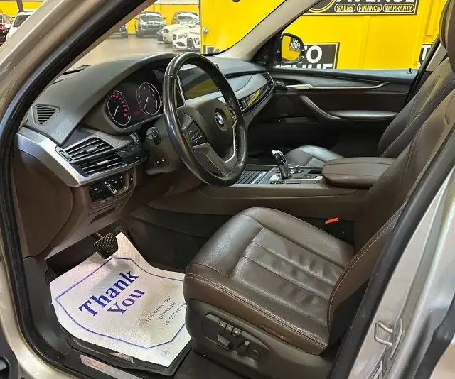 2015 BMW X5 xDrive35i - 7 SEATS! PANORAMA ROOF! LOW MILEAGE! - Photo 9