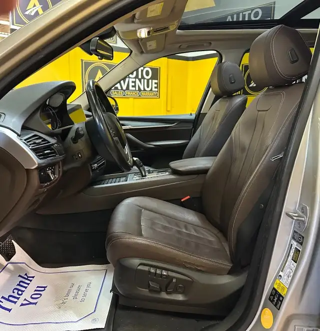 2015 BMW X5 xDrive35i - 7 SEATS! PANORAMA ROOF! LOW MILEAGE! - Photo 10