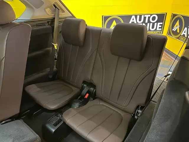 2015 BMW X5 xDrive35i - 7 SEATS! PANORAMA ROOF! LOW MILEAGE! - Photo 12