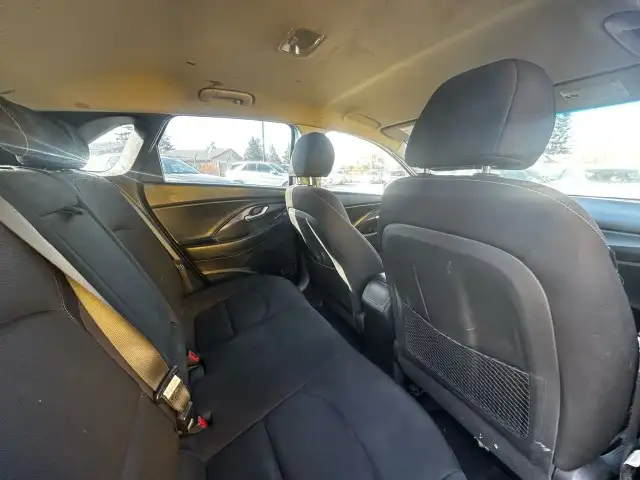 2018 Hyundai Elantra GT GL - APPLE CARPLAY,ANDROID AUTO, HEATED - Photo 11