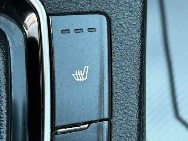 2018 Hyundai Elantra GT GL - APPLE CARPLAY,ANDROID AUTO, HEATED - Photo 16