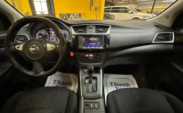 2019 Nissan Sentra SV - SUNROOF! BACKUP CAMERA! HEATED SEATS! - Photo 14