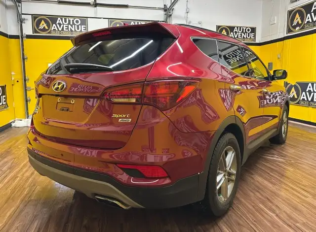 2018 Hyundai Santa Fe Sport SE - SUNROOF! LEATHER! BACKUP CAMERA - Photo 5