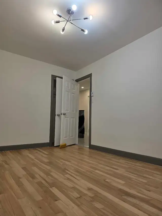 5 1/2 bien eclaire metro fabre pres de tous les services - Photo 7