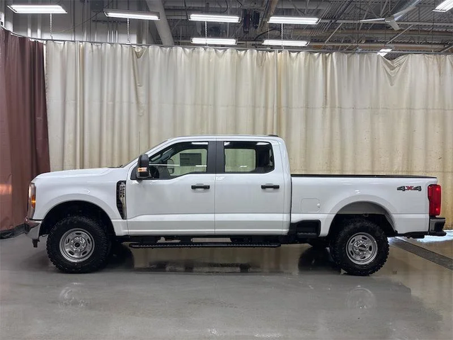 2025 FORD Super Duty F-250 SRW . - Photo 2