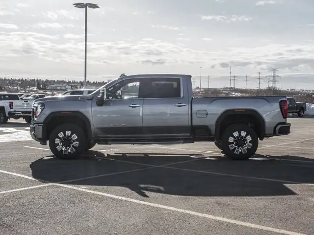 2026 GMC Sierra 3500HD Denali - Photo 5
