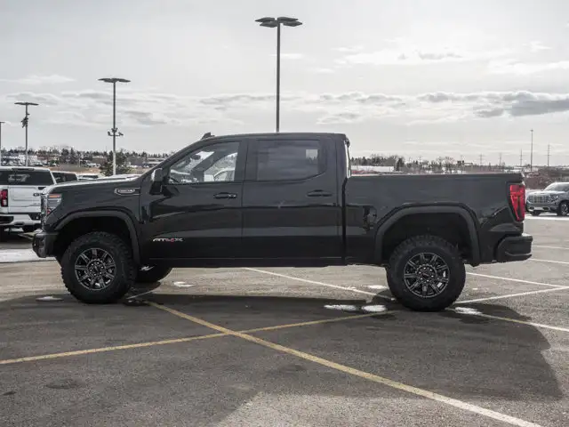 2026 GMC Sierra 1500 AT4X - Photo 5