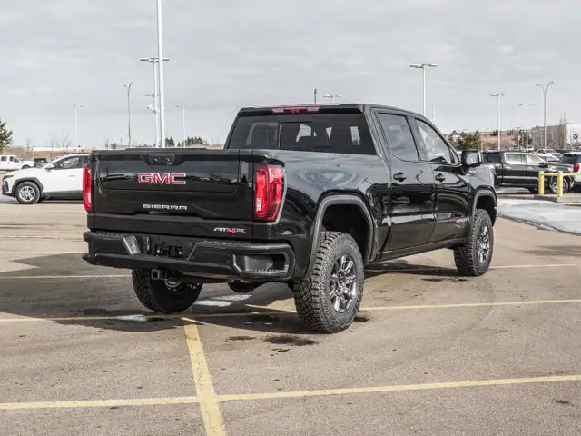 2026 GMC Sierra 1500 AT4X - Photo 9