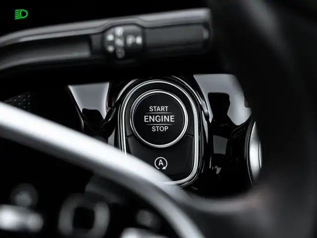 2020 Mercedes-Benz CLA-Class 250|AMG|NIGHT|TECH PKG|HUD|BURMESTE - Photo 17