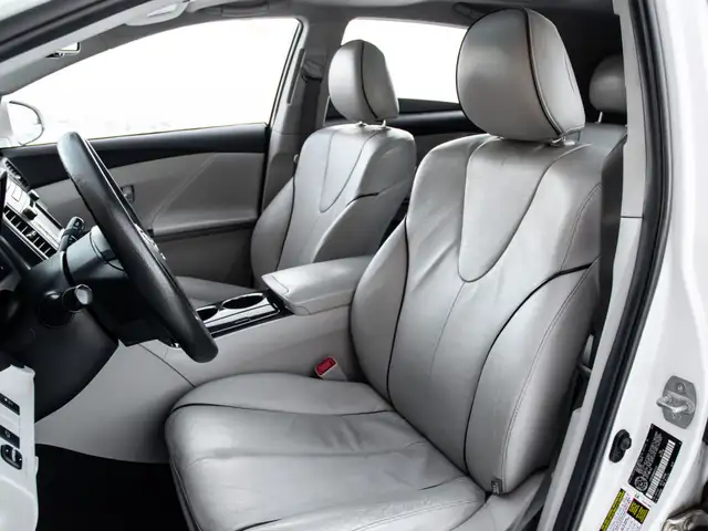 2013 Toyota Venza AWD|PANOROOF|LEATHER|BACKUP|HEATED SEATS|LOADE - Photo 9