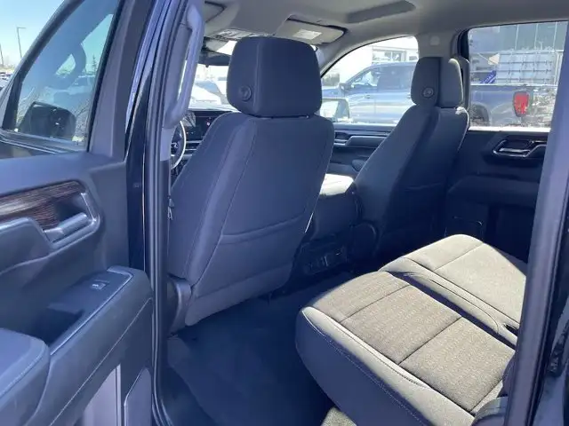 2024 GMC Sierra 1500 Elevation 2.7L - Photo 6