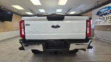 2023 Ford F-350 XLT - Photo 4