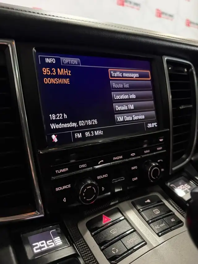 2010 Porsche Panamera 4S | LOW KILOMETRES | NO ACCIDENTS - Photo 8