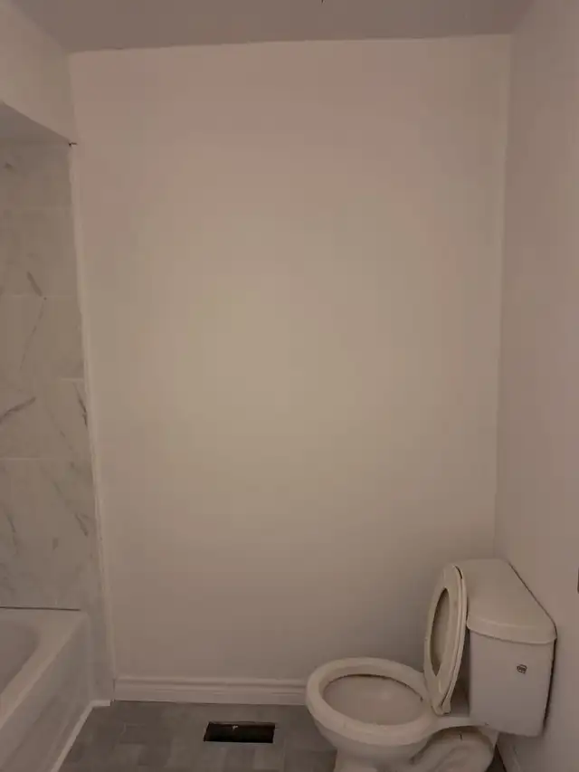 Residential Unit available for rent in Norval, ON