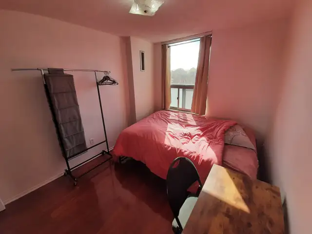 (1st/April~, 720/month)Room rent Don Mills&Eglington