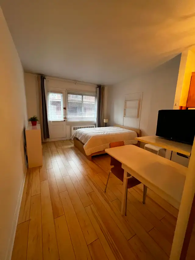 11/2 studio à louer Cote-des-neiges très proche UdeMtl & métros - Photo 4
