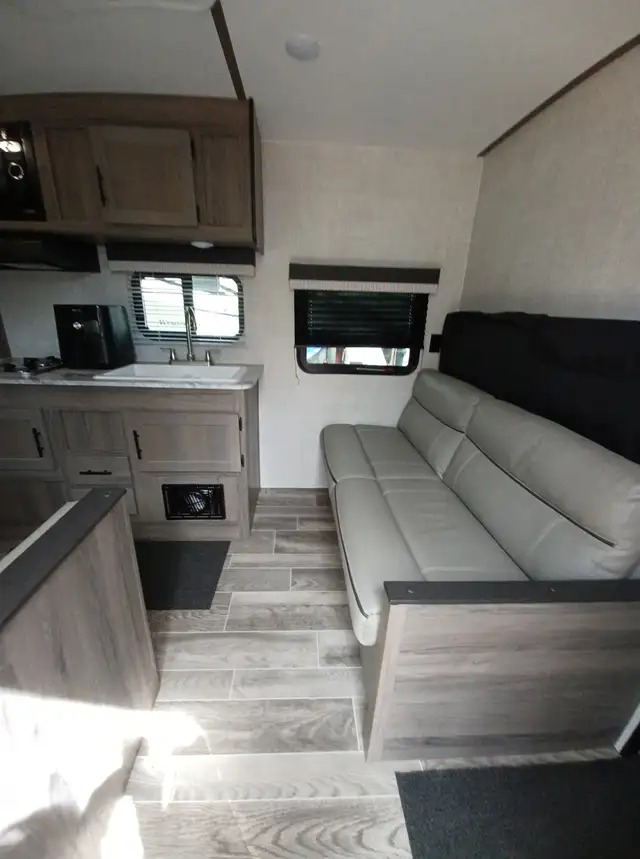 Roulotte Gulfsteam Trailmaster 2022 à vendre - Photo 3