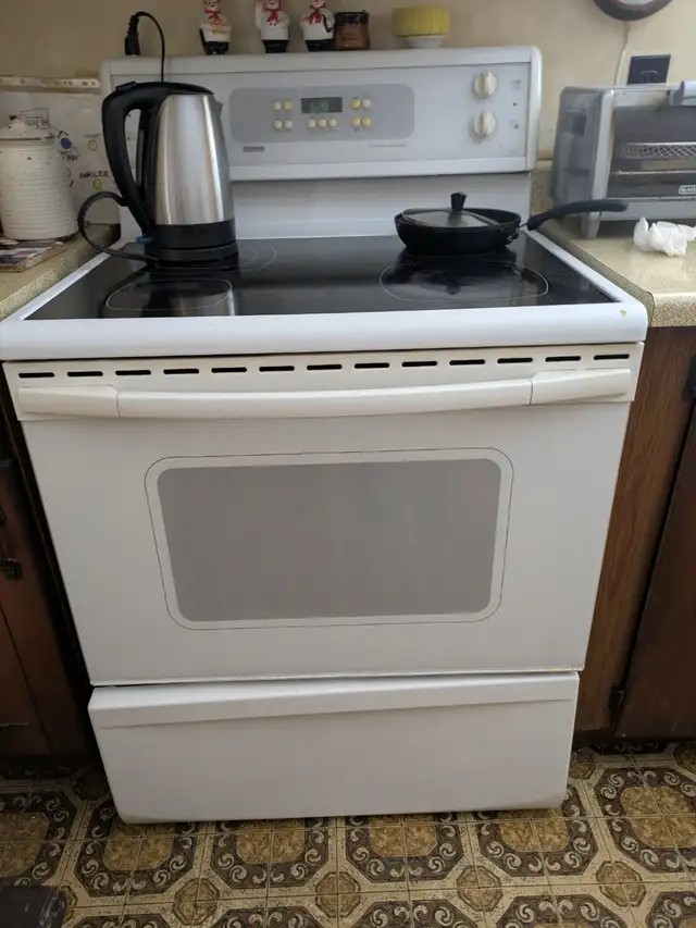 Fridge Stove and appliances