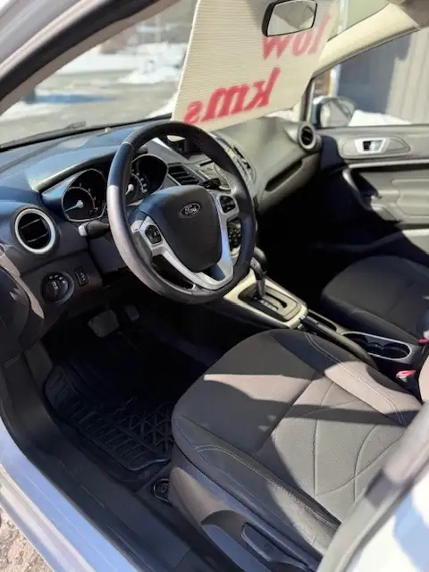 2014 FORD FIESTA SE  WOW ONLY 75,000 KM'S  AUTOMATIC - Photo 9