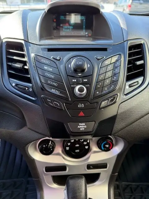 2014 FORD FIESTA SE  WOW ONLY 75,000 KM'S  AUTOMATIC - Photo 17