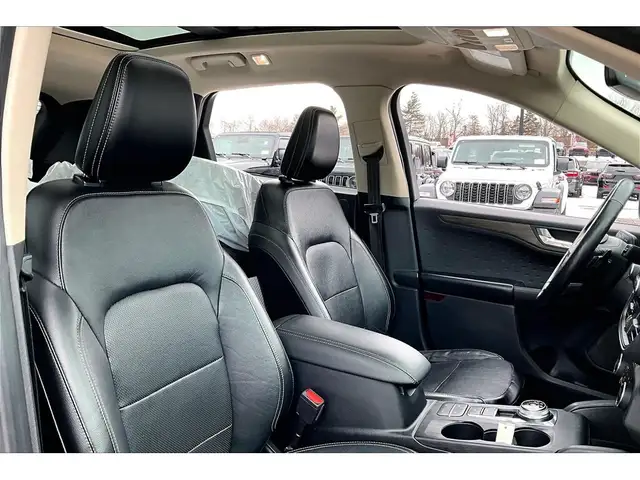 2020 Ford Escape Titanium | Heated Leather | Panoroof | AWD - Photo 7