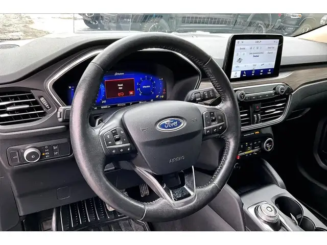 2020 Ford Escape Titanium | Heated Leather | Panoroof | AWD - Photo 13