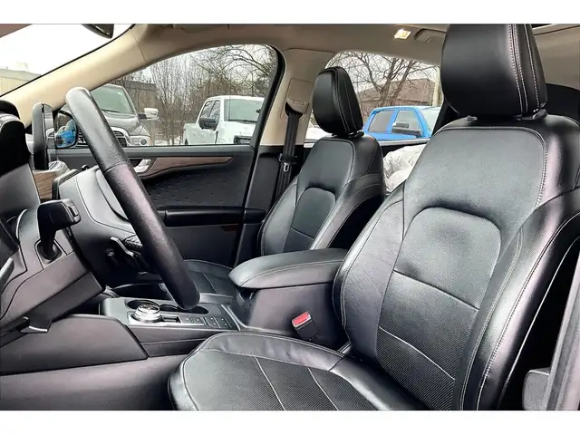 2020 Ford Escape Titanium | Heated Leather | Panoroof | AWD - Photo 25