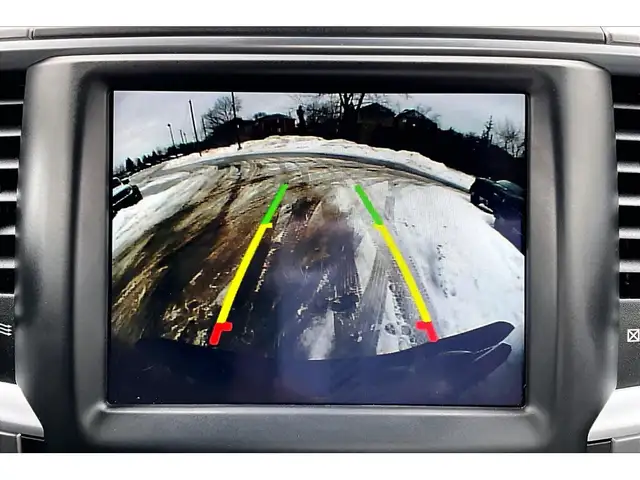 2022 Ram 1500 Classic SLT Quad V8 Black Appearance | Heated Seat - Photo 21