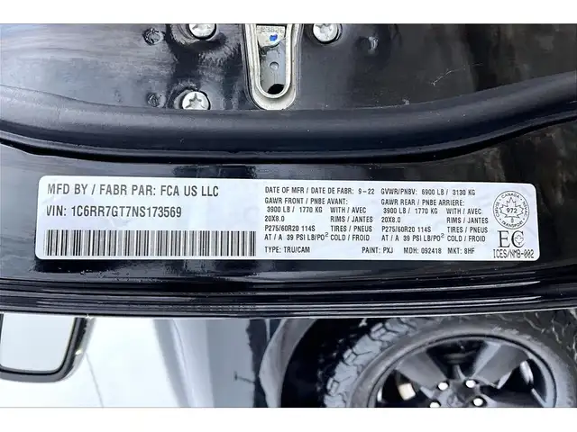 2022 Ram 1500 Classic SLT Quad V8 Black Appearance | Heated Seat - Photo 34