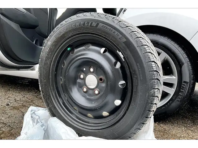 2017 Hyundai Elantra GL | HeatedSeats | BlindSpot | CarPlay | FW - Photo 34