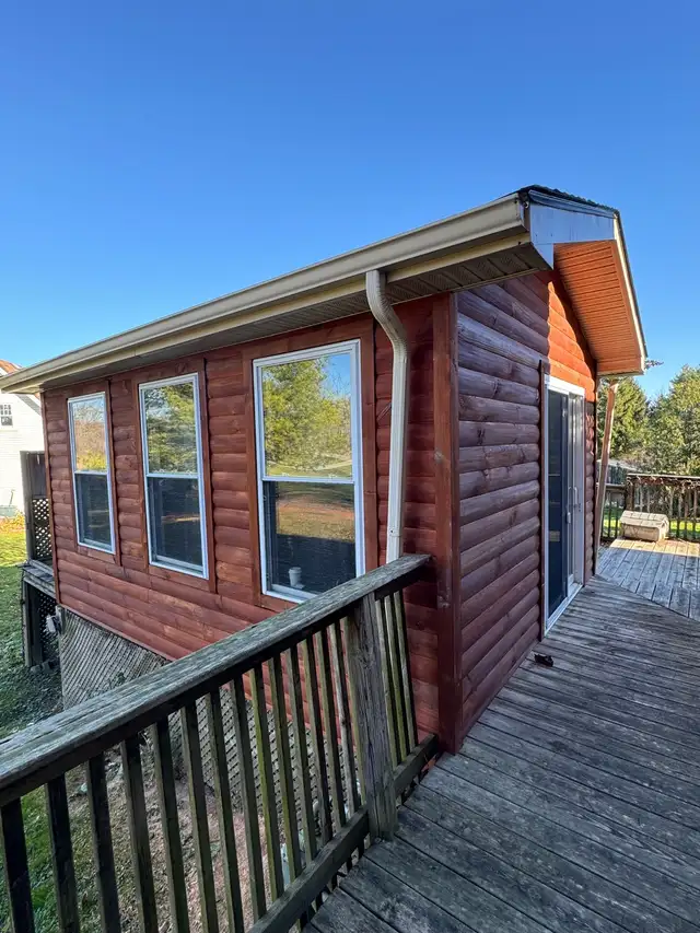 Log Siding - Photo 2