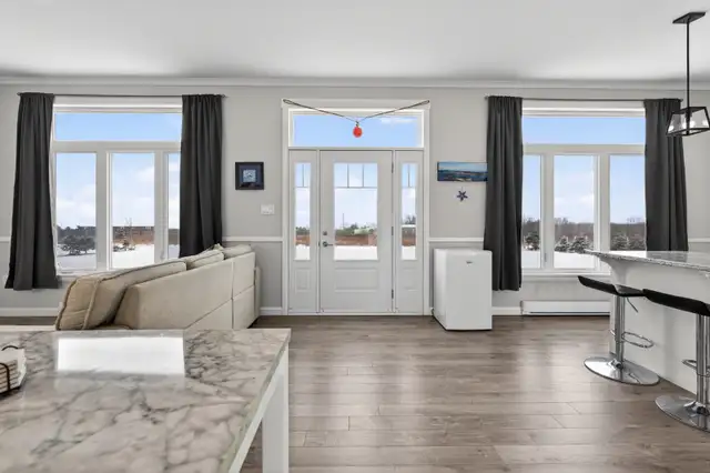 Affordable 3 Bedroom 2 Bath on .85 acre lot. - Photo 5