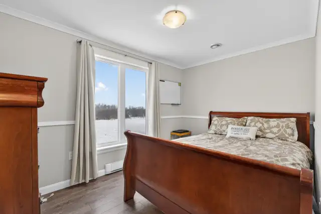 Affordable 3 Bedroom 2 Bath on .85 acre lot. - Photo 7