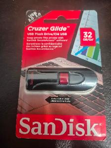 SanDisk 32GB Cruzer Glide USB 2.0 Flash Drive